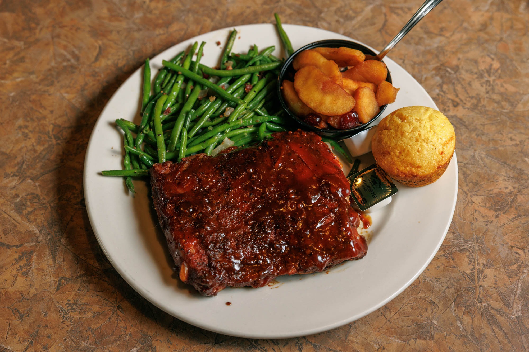 St. Louis pork ribs with green beans and cornbread